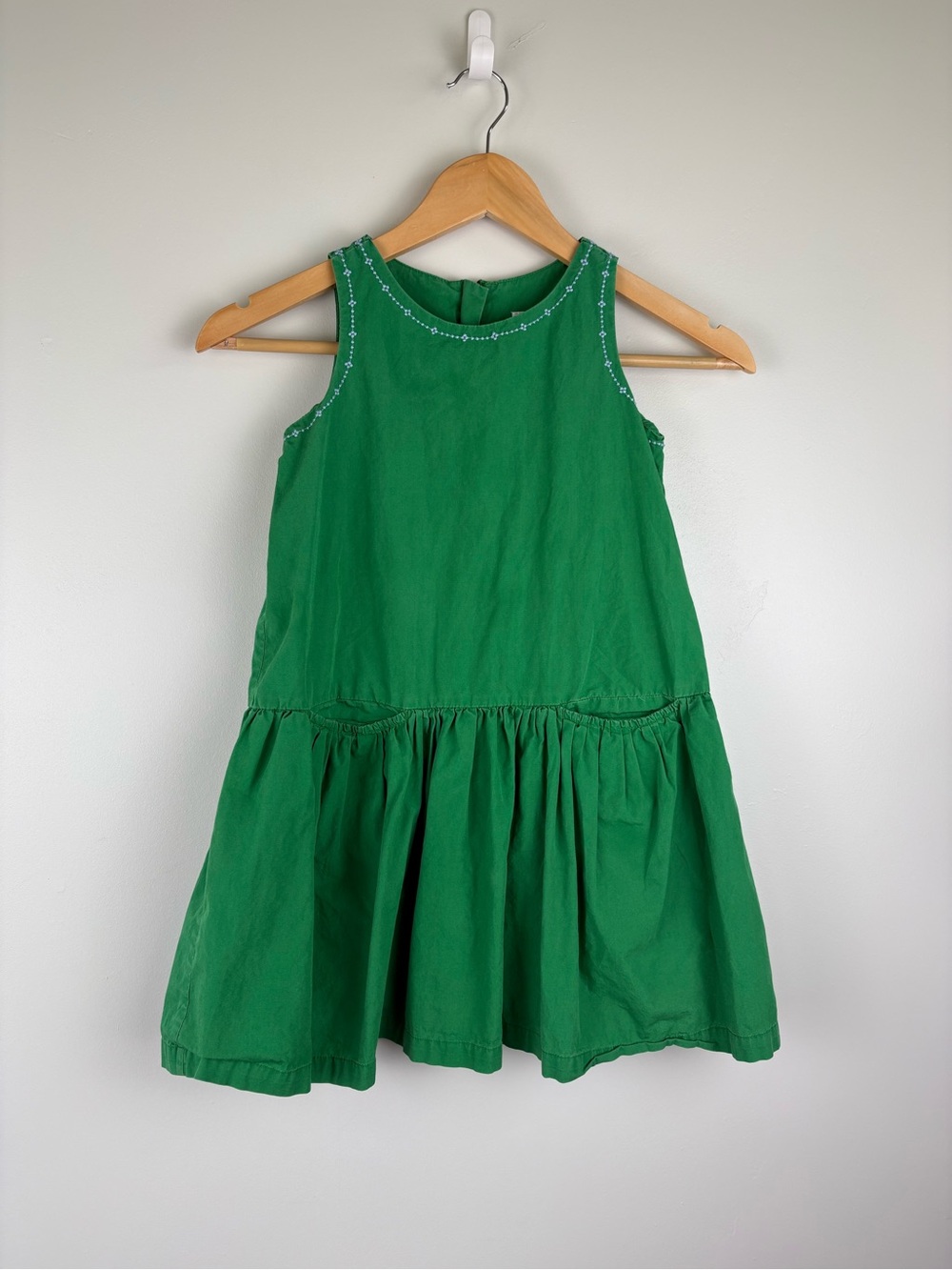 Hanna Andersson Girls Breezeway Sundress Size 120 US 6-7 Tall Grass Green 47305